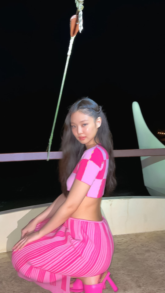 - Jennie Lockscreen