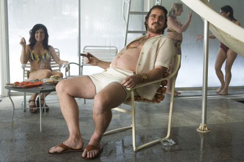 blancica: Christian Bale - AMERICAN HUSTLE (Dir. David O. Russell)