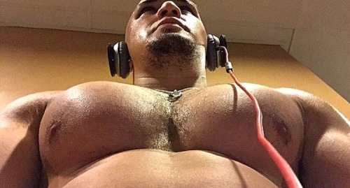 Gay pec chest muscle worship