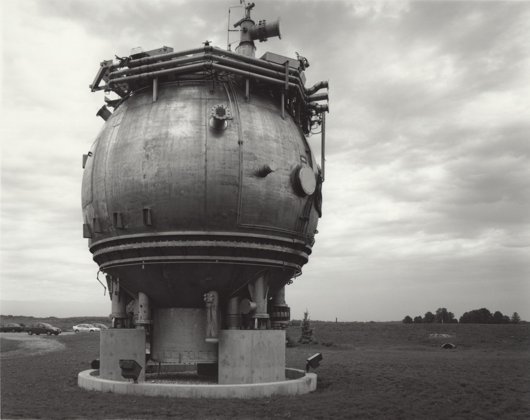 bobbycaputo:  Inside the World’s Grandest Science Machines   As scientists around