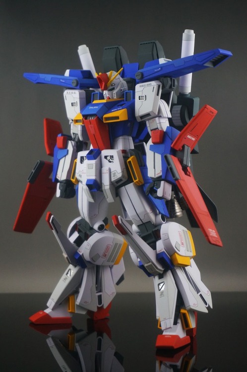 Base Model: Master Grade 1/100 MSZ-010 GUNDAM ZZModeled by: Hui DongBuy Now: Click here to order fro