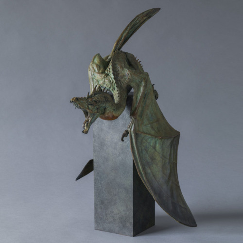 crossconnectmag: Figurative Sculpture by Nick Bibby   Nick Bibby lives and sculpts in Devon, a county he loves, and one which provides constant inspiration, from it`s rolling green fields, it`s many rivers and woodlands, to it`s stunning coastline and