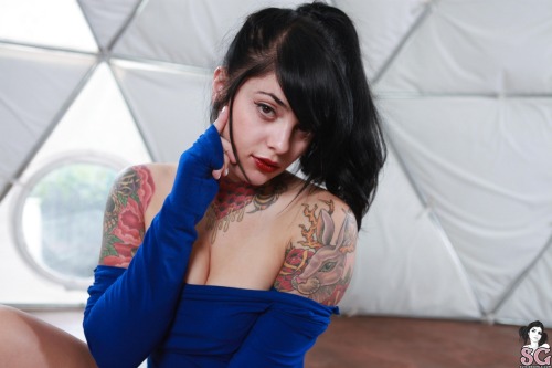 sglovexxx:  Radeo Suicide