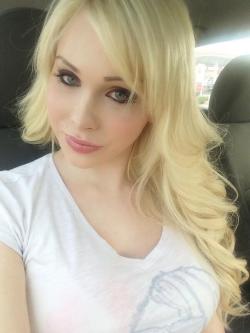 sally6262:  sissydebbiejo:  The always beautiful @SarinaValentina   So sweet,  my kind of candy