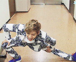 chandoo:  ‘when a man is in love stretching!’   
