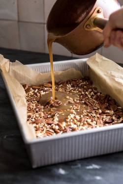 sweetoothgirl:  extra sticky maple pecan sticky buns