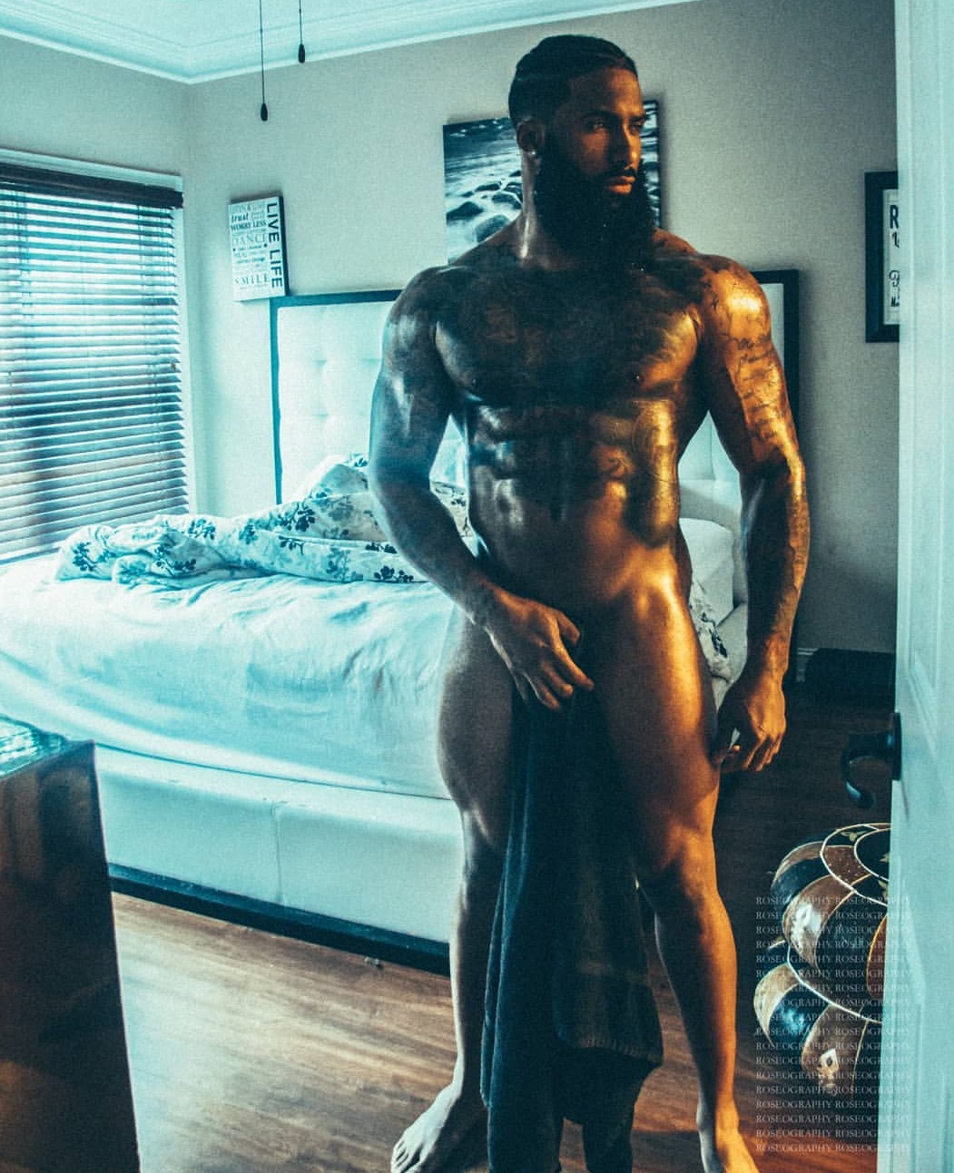milecoltrane:  @Img_bangbang    just sexy