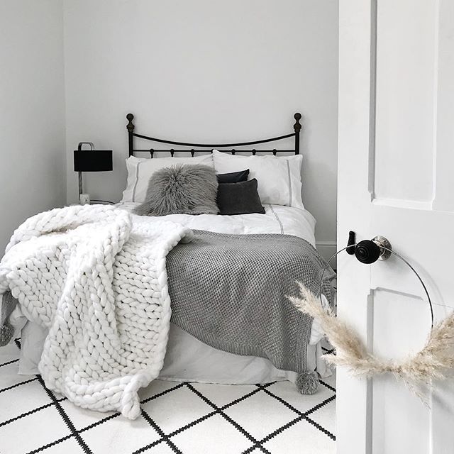 Via**https://web.stagram.com/theinteriorslady
