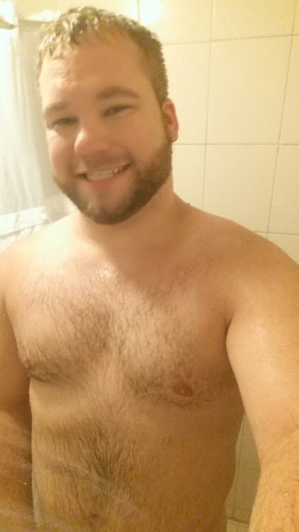 allenshultz:  So I was going through my pictures and found this one. I figure, I’m not showing much off, and if I were at a pool this pic would be perfectly acceptable. What I did notice is, I’m very proud of myself getting this far and this is the