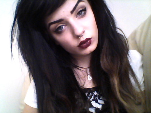 alternative-grunge-girls:  lilxfawns:  pathogems:  I wish I was special You’re so fucking special  your so beautiful  ♡alternative babes♡