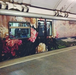 gettingahealthybody:   Russian metro.  wow