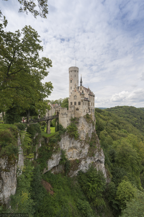 breathtakingdestinations:  Lichtenstein Castle - Germany (by Thomas Keller)