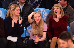 tayswiftdotcom:  At the Orlando Magic vs New York Knicks game (x)