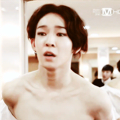 junniiiiie:  YG's shirtless boys ._.♥     