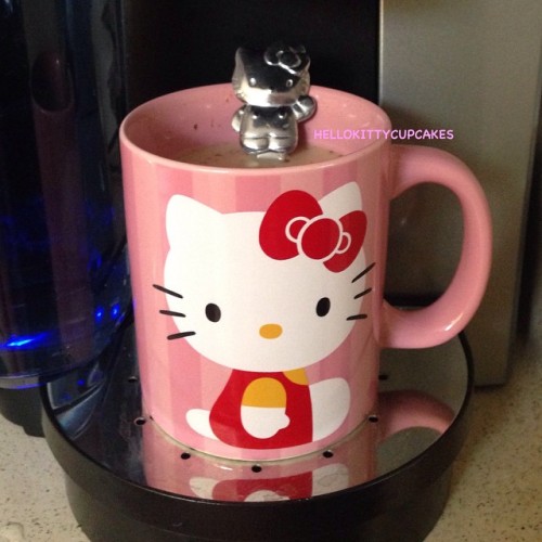 MY SUNDAY MORNING ☕️ #hellokitty #hellokittycollector #hellokittyeverything #hellokittyobsessed #san