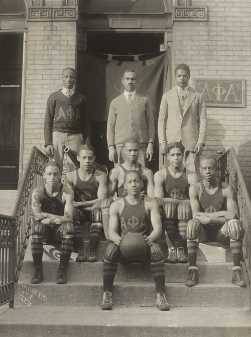 twixnmix:Portraits by James Van Der Zee   Women and children, Lenox (c. 1909)Harlem (c. 1920)Alpha Phi Alpha Basketball Team (1926)Billy (1926)  Untitled (Portrait of a Boy in a Sailor Suit) (1927)Couple (1930)  Couple in Raccoon Coats (1932)     Sunday