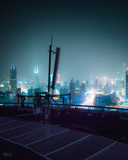 teemujpeg: Shanghai gave me some bladerunner vibes. Doesn’t hurt that china’s government is dystopian af… https://www.instagram.com/teemu.jpeg/ 