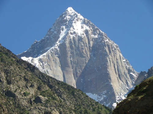 A beautiful peak in Broghil Valley, KPK, Pakistan.(Source)