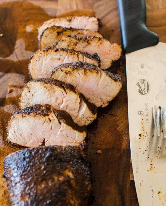 foodffs:  How To Make Roasted Pork Tenderloin  Really nice recipes. Every hour.