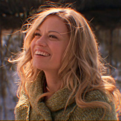 Bethany Joy Lenz  C856dd7df40e7553507a02825b6503d539d2cf7e