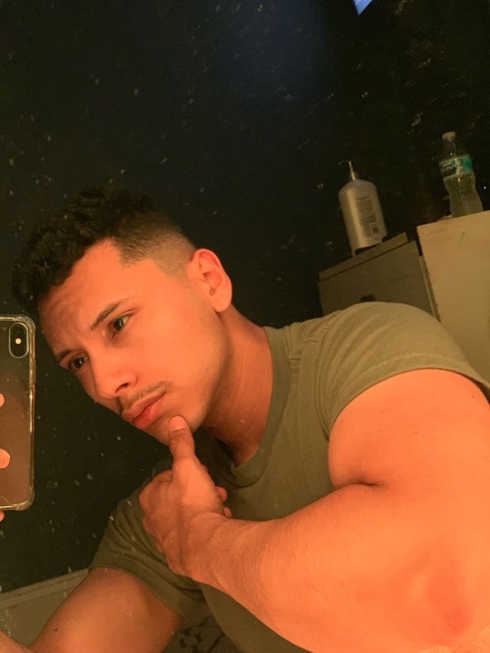 zeyxuhh:  choppa . ✂️