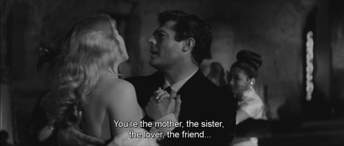 La Dolce Vita (1960) - Federico Fellini.