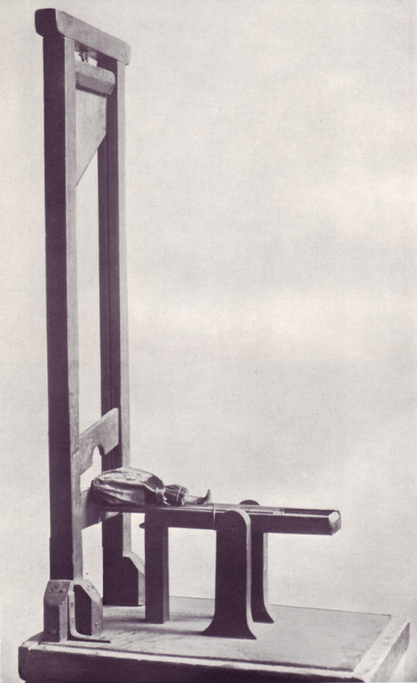 bunniesandbeheadings:annttg:Guillotine, toy of the time of the French revolution, ca. 1794One woman,