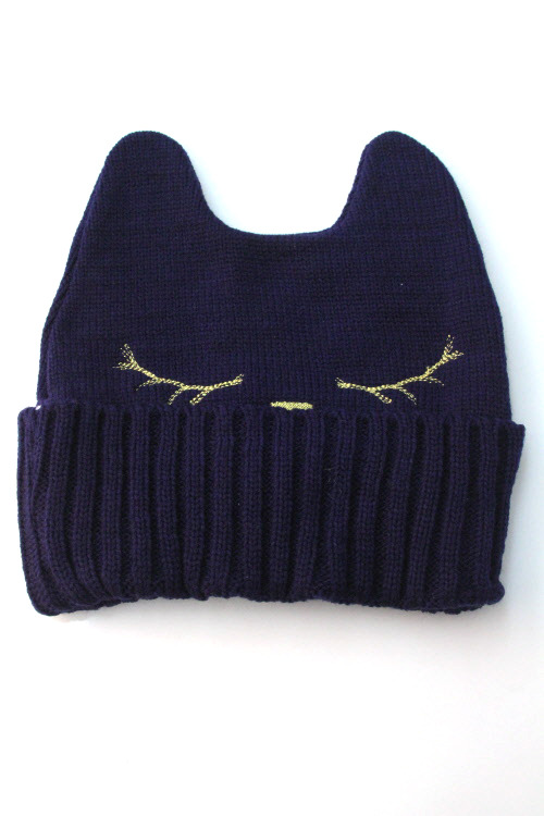 aliciaaadanielle:  cultdoe:  Sleepy Kitty Beanie $15  Destiny ordered this for me