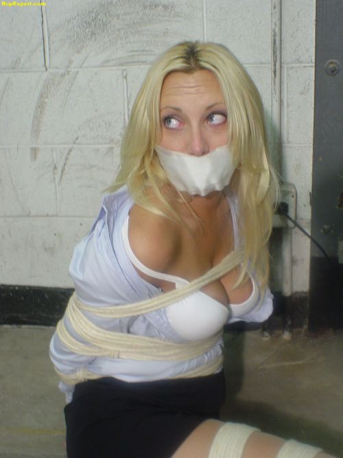 Porn Pics bondagehedgehog:  Lisa Lang