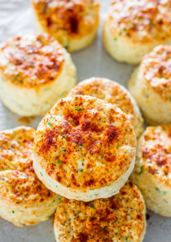 do-not-touch-my-food:  Feta Cheese Chive Biscuits