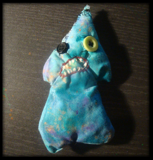 First Time With A Sewing Machine,haha :D