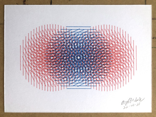 New plotter postcard: Fuzz Rings 3Revisiting a an algorithm from last year that I really enjoyed and