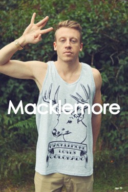 Sexyliciouss:  Kaleidoscopebrain:  The Absolute Best.   