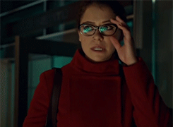 obsnapchat:  Sarah Manning struggling with glasses appreciation post
