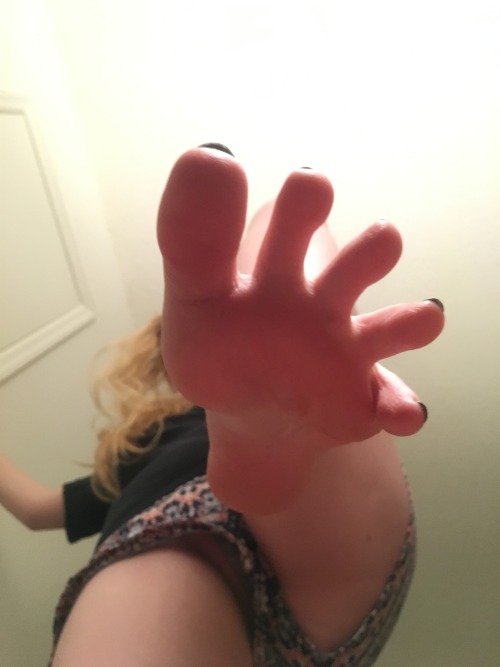 feetofmarleyquinn:  Just imagine being stepped on and smothered by my smelly feet &gt;:3 These a