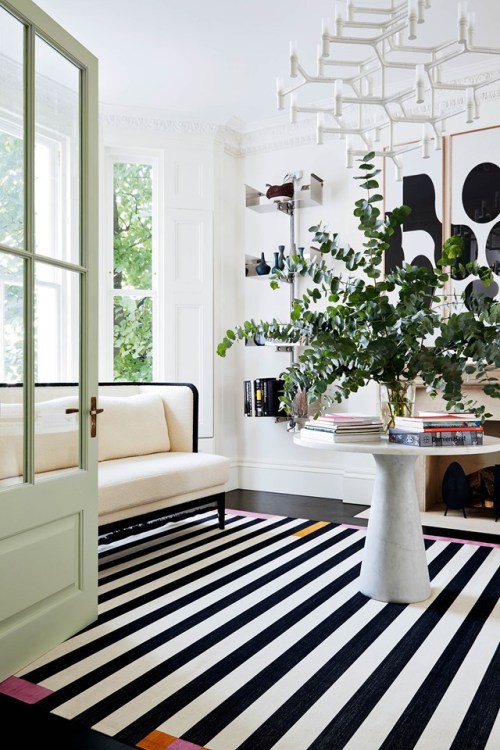 hellosukio: (via Sophisticated Notting Hill Town House - Real Homes (houseandgarden.co.uk))
