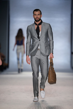 maninpink:  Miguel Vieira Spring Summer 2014 