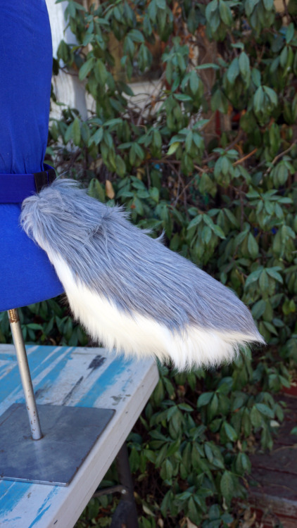 Short Fox/Wolf Tails Finally got around to making a wolf tail! See something you like or maybe 