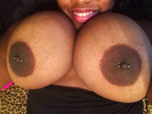 da-titty-god:That smile