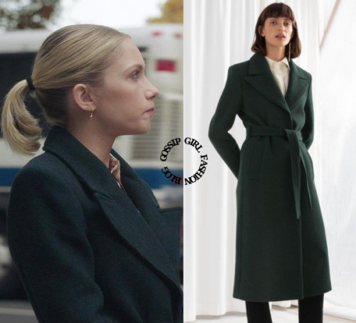  Who: Tavi Gevinson as Kate KellerWhat: & Other Stories Herringbone Long Belted Coat - Sold OutW