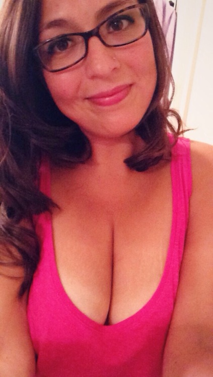 selfiesofrachel:  thank you guys for making me feel beautiful and cheering me up today :)