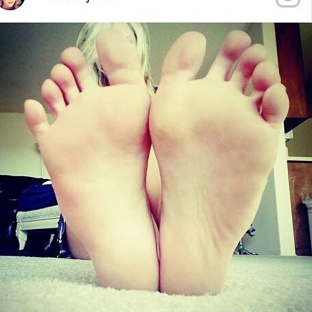 Porn misscalijane:  https://www.instagram.com/p/BM4dFMqBCbn/ photos