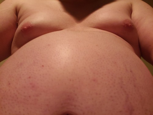 biggerfatterbelly:  Man boobs are filling out still 😳