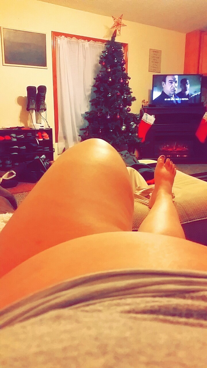 lifeofagrenade:  Just a chill night on the couch.