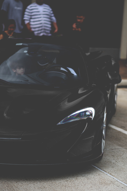 modernambition:  Sleek | MDRNA | Instagram