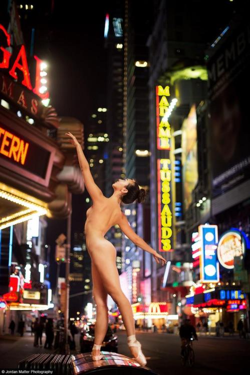 dancersafterdark.com/Reina Trifunovic - modelJordan Matter - photographer