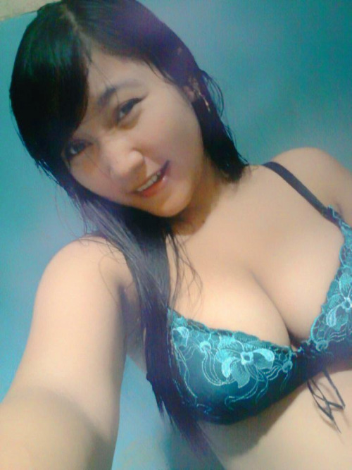 peliwat: themalaysexaddict: Versi lengkap. SEMOKKKKKK aduhhh saleha nice