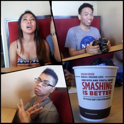 one bite and you&rsquo;ll know. @alyssaarielx2 @harveyam @pikadr3w @kreayshawn (at Smashburger)