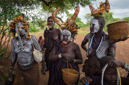 konstantinohatzisarros:Mursi tribe at Bele village, Mago Park, Omo Valley, Ethiopia. Photo © Konstan