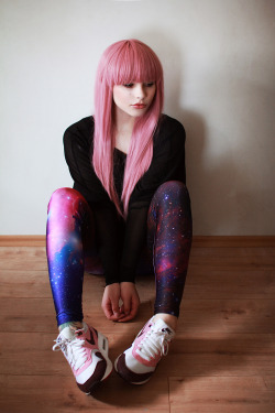 xthecoldfrontx:  leggins from black milk